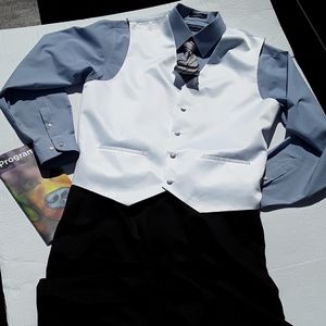 #140 UMO LORENZO FORMALWEAR VEST